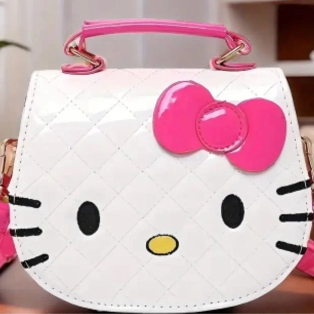 Hello Kitty Cutie Quilted Pink and White Crossbody Mini Bag 💕